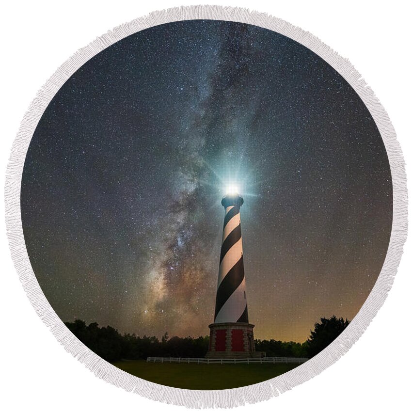 Cape Hatteras Lighthouse Round Beach Towel featuring the photograph Cape Hatteras Lighthouse Milky Way #2 by Michael Ver Sprill