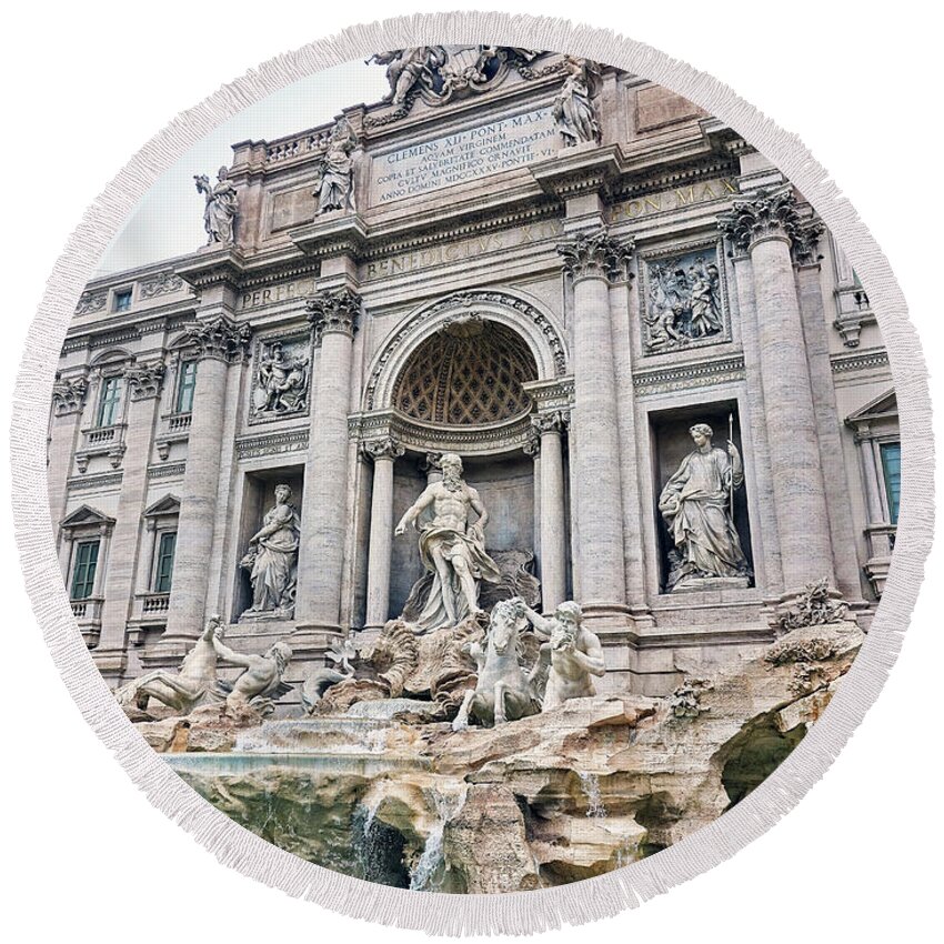 Fountain Round Beach Towel featuring the photograph Evening At The Trevi Fountain In Rome Italy #2 by Rick Rosenshein