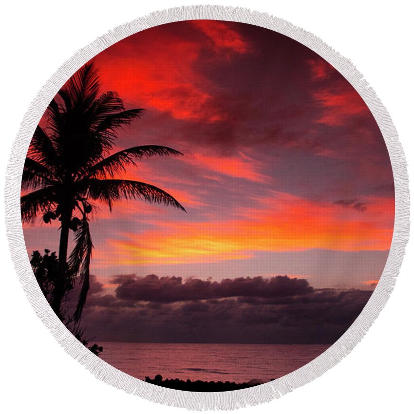 Sunrise Round Beach Towel featuring the photograph Oceanfront Sunrise #2 by Don Durfee