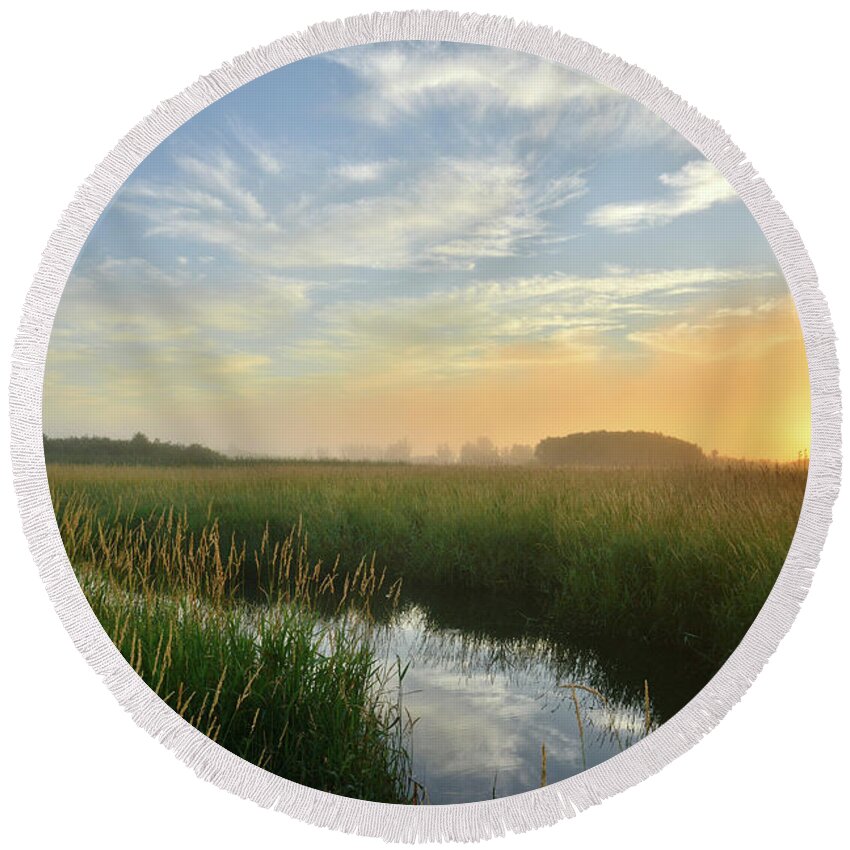 Illinois Round Beach Towel featuring the photograph Sunrise at Glacial Park #2 by Ray Mathis