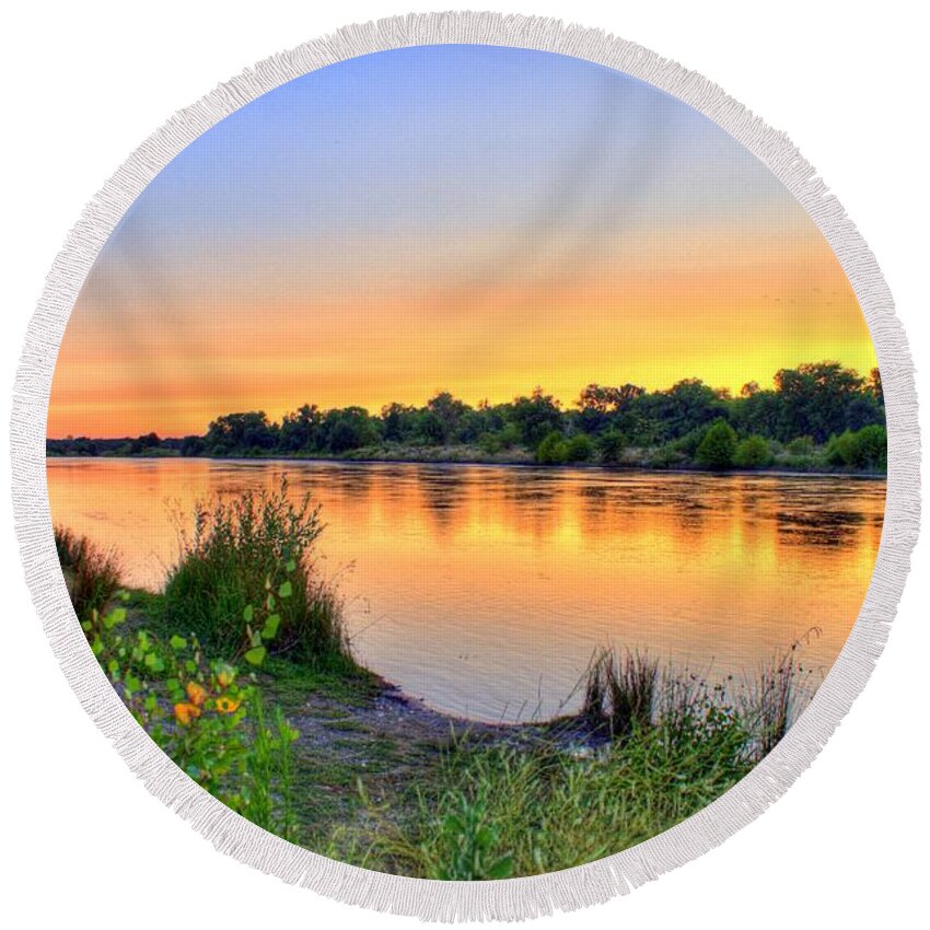 American River Round Beach Towel featuring the photograph Sunset on the River #2 by Randy Wehner
