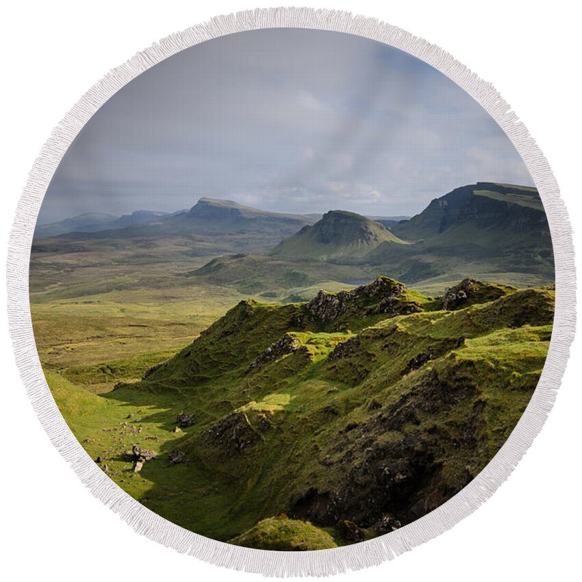 Isle Of Skye Round Beach Towel featuring the photograph The Quiraing #4 by Smart Aviation