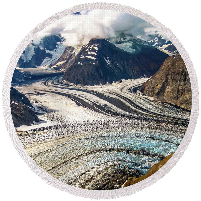 Alaska Round Beach Towel featuring the photograph Denali National Park #5 by Benny Marty