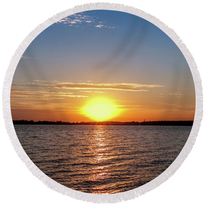 Cloudy Round Beach Towel featuring the photograph Lake Sunset #5 by Doug Long