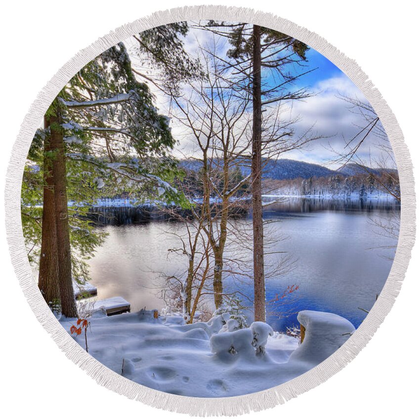 Landscape Round Beach Towel featuring the photograph A Chilly Day on West Lake by David Patterson
