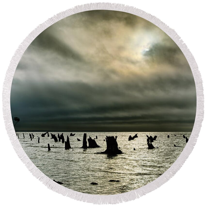 2015 Round Beach Towel featuring the photograph A Glimer of light by Robert Charity