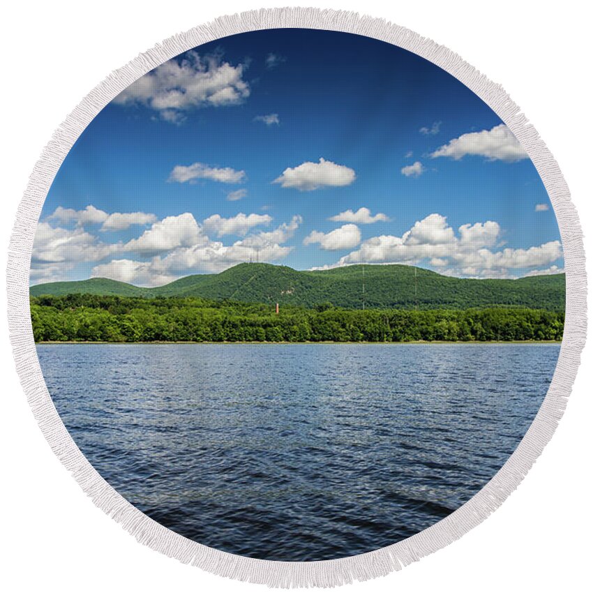 Hudson Valley Round Beach Towel featuring the photograph A Perfect Day on the River by John Morzen