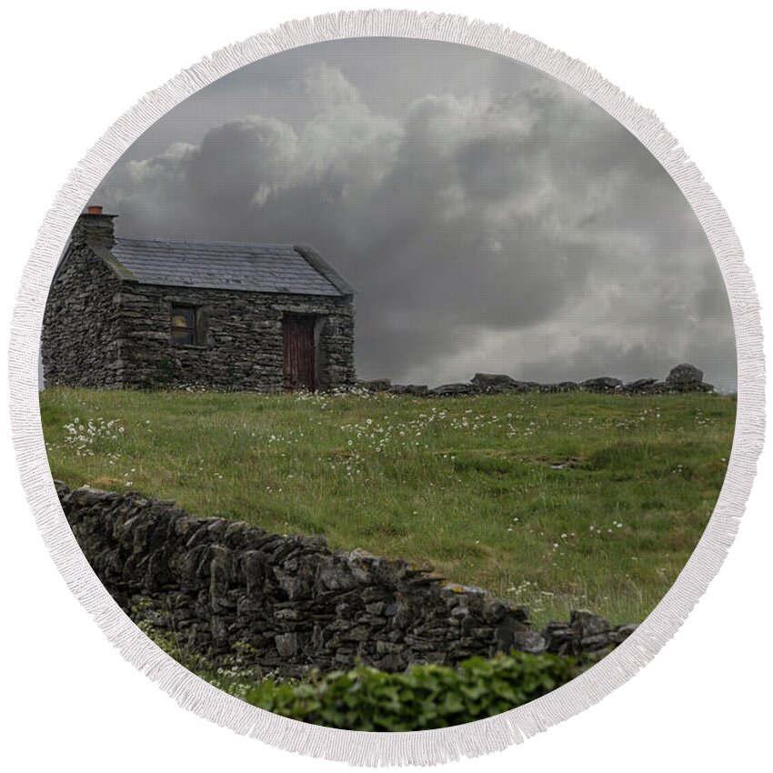 Innis Oirr Round Beach Towel featuring the photograph A Stone House on the Hill by Teresa Wilson