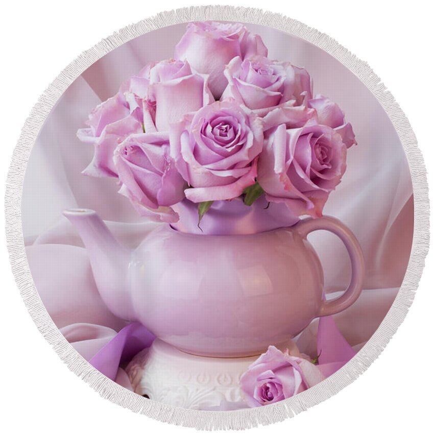 Roses Round Beach Towel featuring the photograph A Tea Pot Of Lavender Pink Roses by Sandra Foster