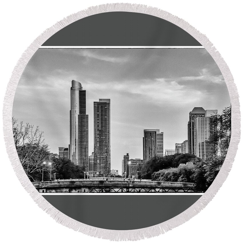 Chicago Round Beach Towel featuring the photograph A View from the Tracks - Chicago by John Roach