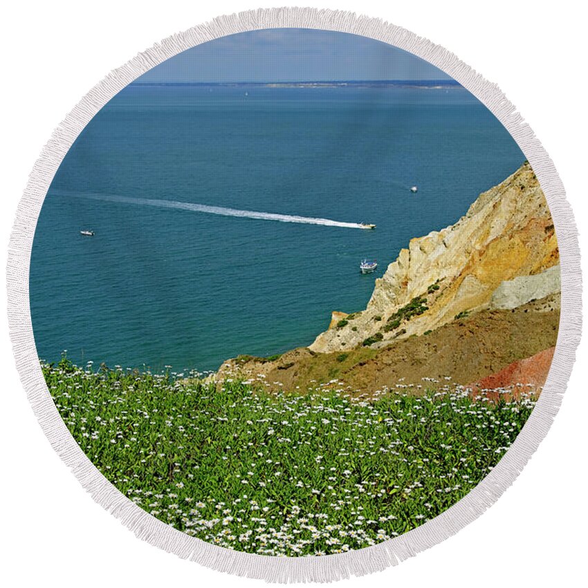Europe Round Beach Towel featuring the photograph Alum Bay from West High Down by Rod Johnson