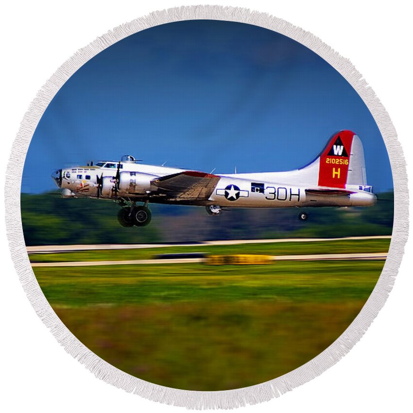 Airborne Round Beach Towel featuring the photograph Aluminum Overcast by Rod Melotte