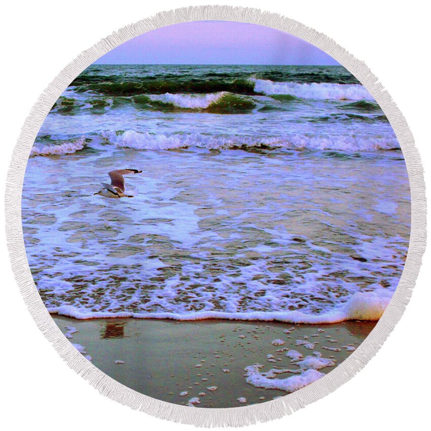 Gull Round Beach Towel featuring the photograph An Afternoon Gull Glide by Lydia Holly