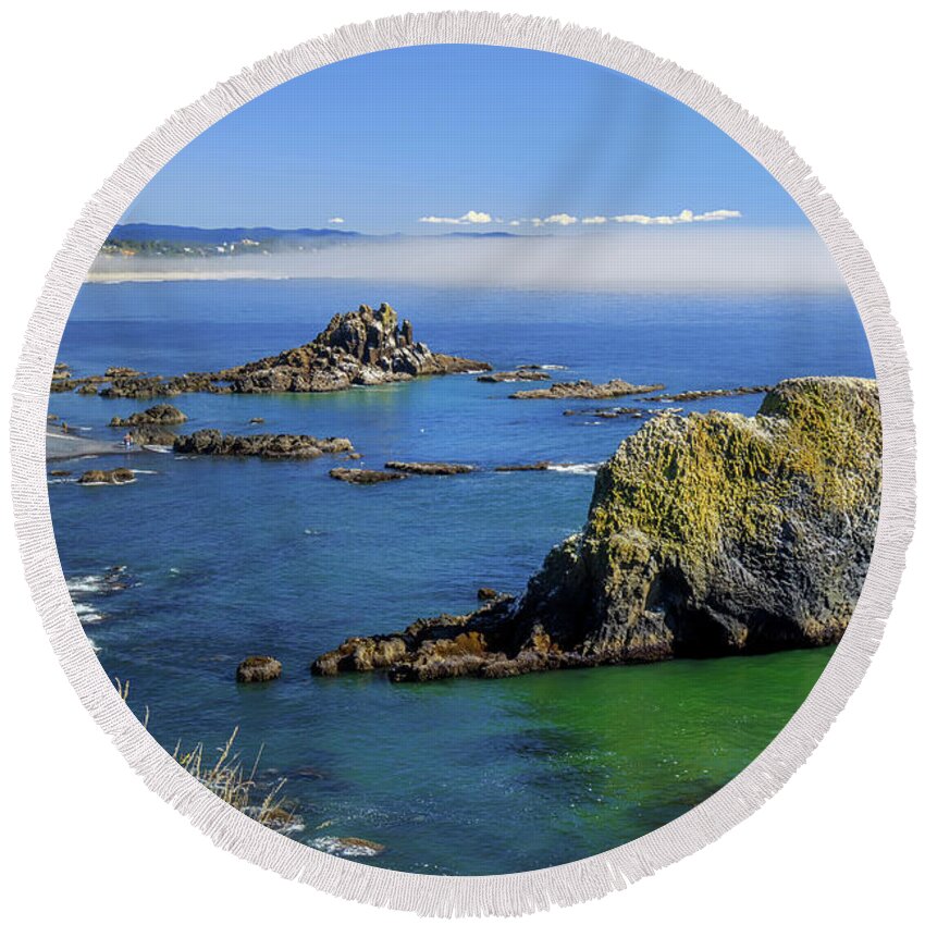 North America Round Beach Towel featuring the photograph An Outstanding Natural Area by Sylvia J Zarco