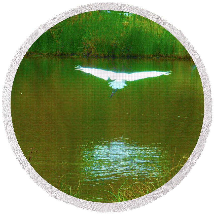 Bird Round Beach Towel featuring the photograph Angel Over The Water by Mark Blauhoefer