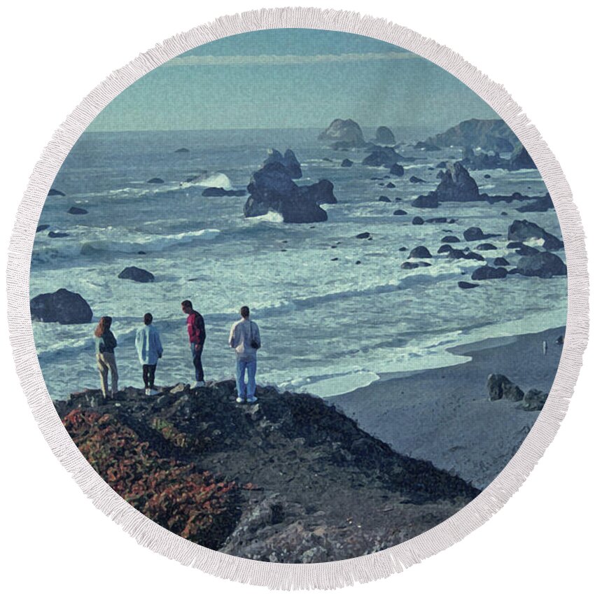 Moody Round Beach Towel featuring the photograph Arched Rock Beach by Tom Wurl