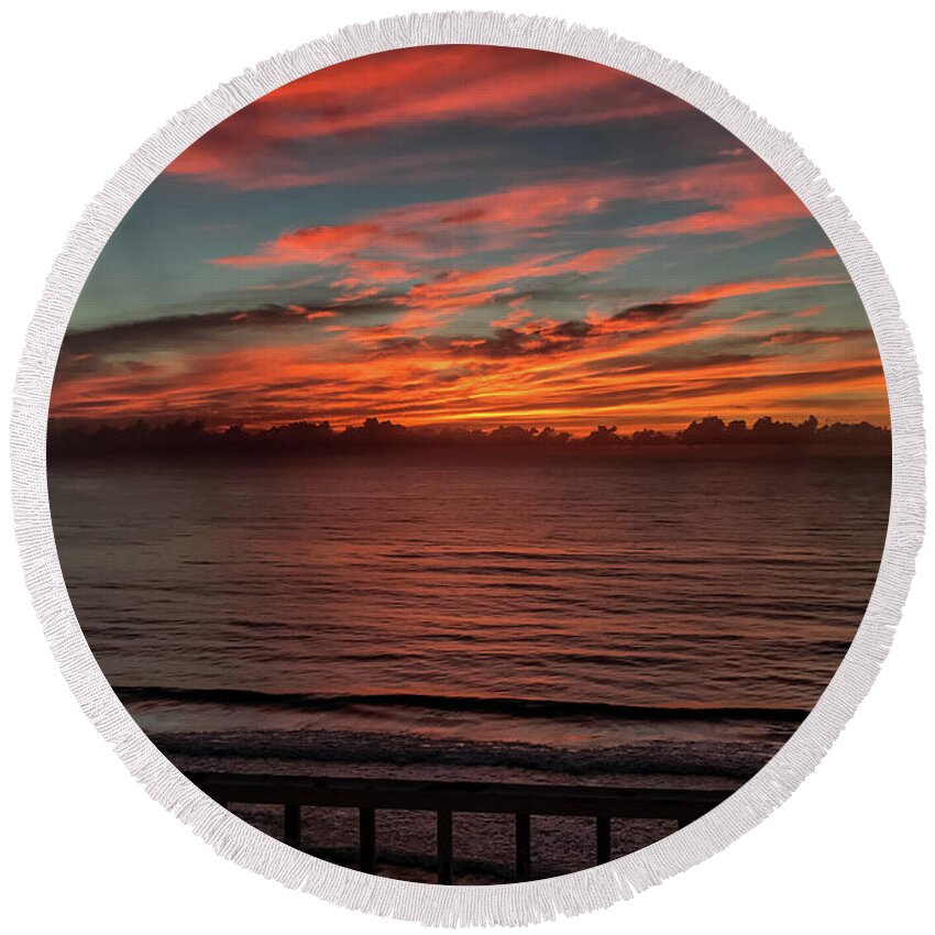 August 2017 Round Beach Towel featuring the photograph Atlantic Sunrise by Frank Mari