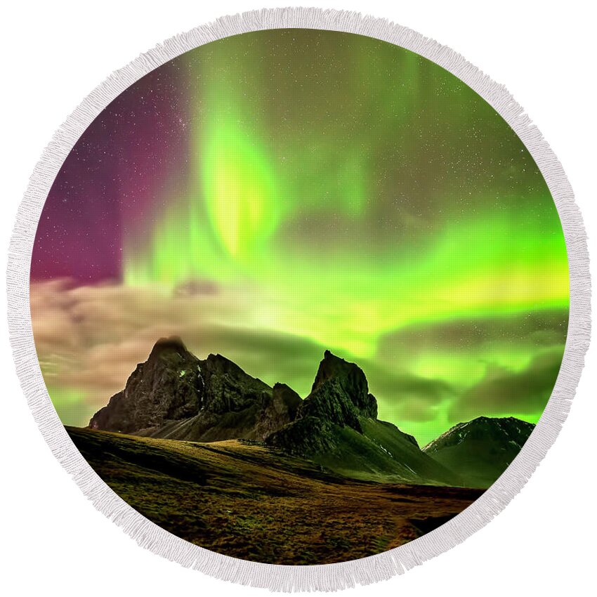 Aurora Borealis Round Beach Towel featuring the photograph Aurora Over the Clouds by David Soldano