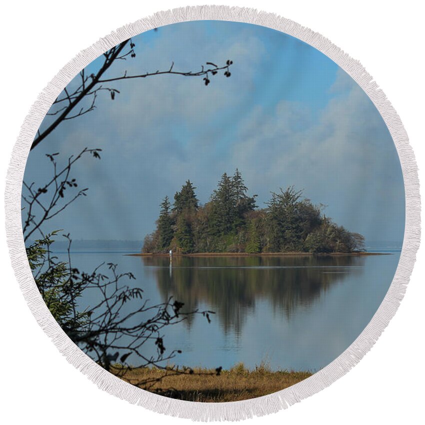 Willapa Bay Round Beach Towel featuring the photograph Baby Island in Willapa Bay by E Faithe Lester