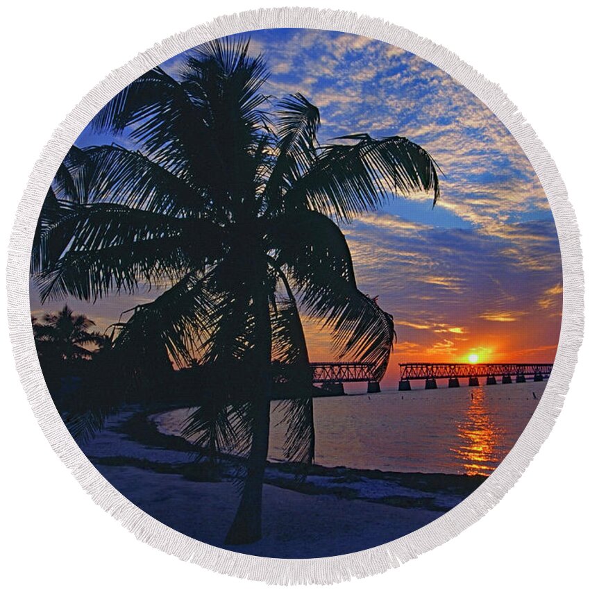 Usa Round Beach Towel featuring the photograph Bahia Honda State Park, Florida Keys by Gary Corbett