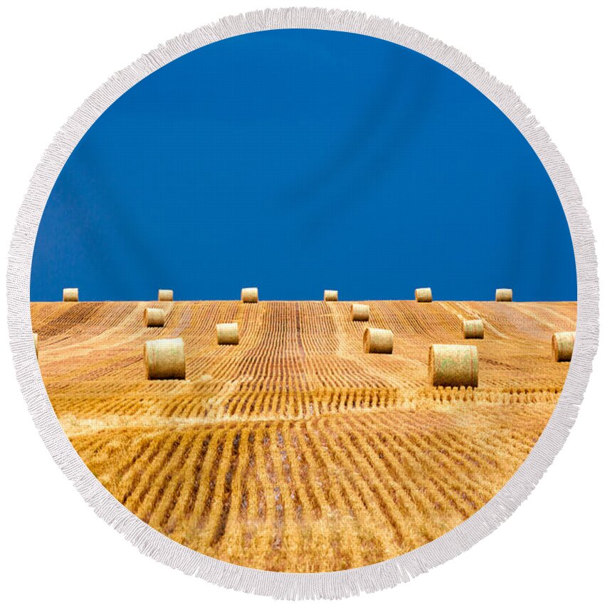 Field Round Beach Towel featuring the photograph Bales on the Storm by Todd Klassy
