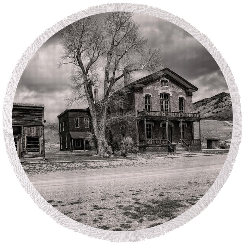 Hotel Round Beach Towel featuring the photograph Bannack Montana Ghost Town by Scott Read