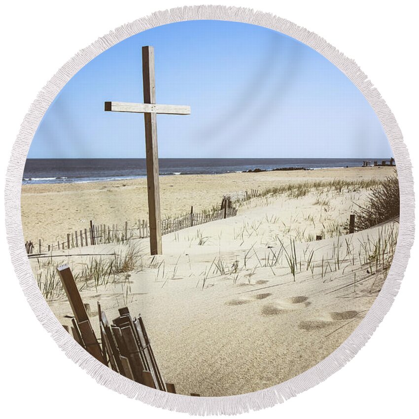 Beach Cross Round Beach Towel featuring the photograph Beach Cross at Ocean Grove by Colleen Kammerer