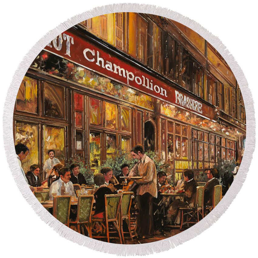 Street Scene Round Beach Towel featuring the painting Bistrot Champollion di notte by Guido Borelli