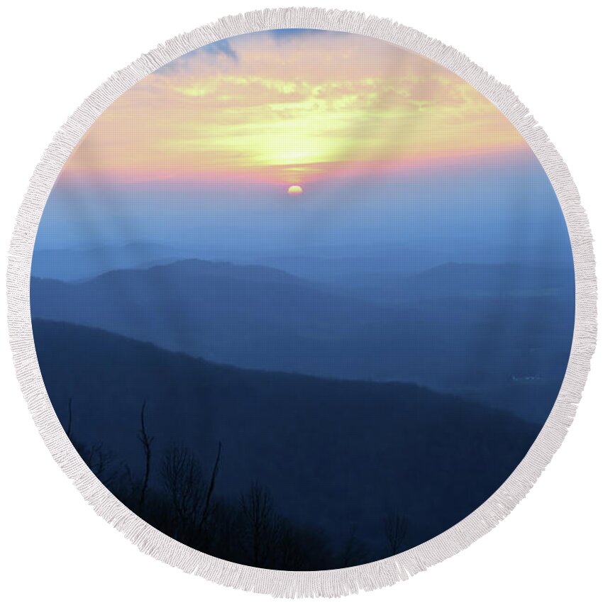 Sunrise Round Beach Towel featuring the photograph Blue Ridge Mountain Sunrise - Floyd Virginia by Kerri Farley
