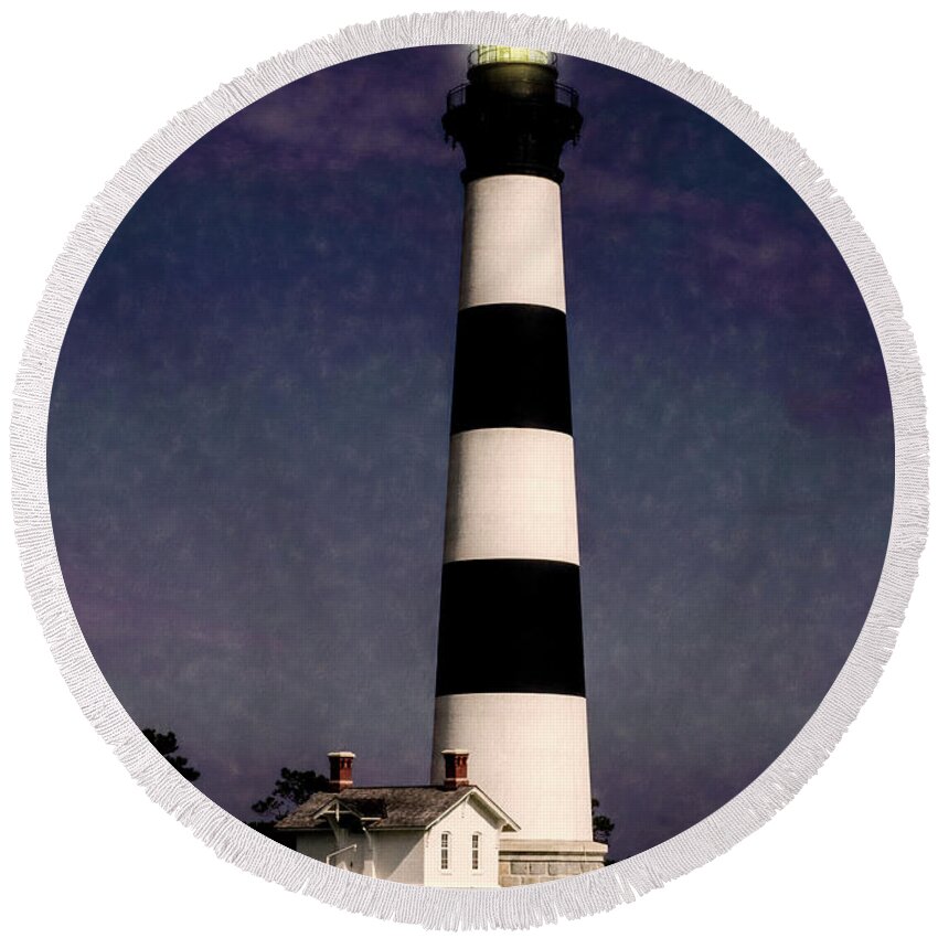 Bodie Lighthouse Round Beach Towel featuring the photograph Bodie Island Light Station by Penny Lisowski