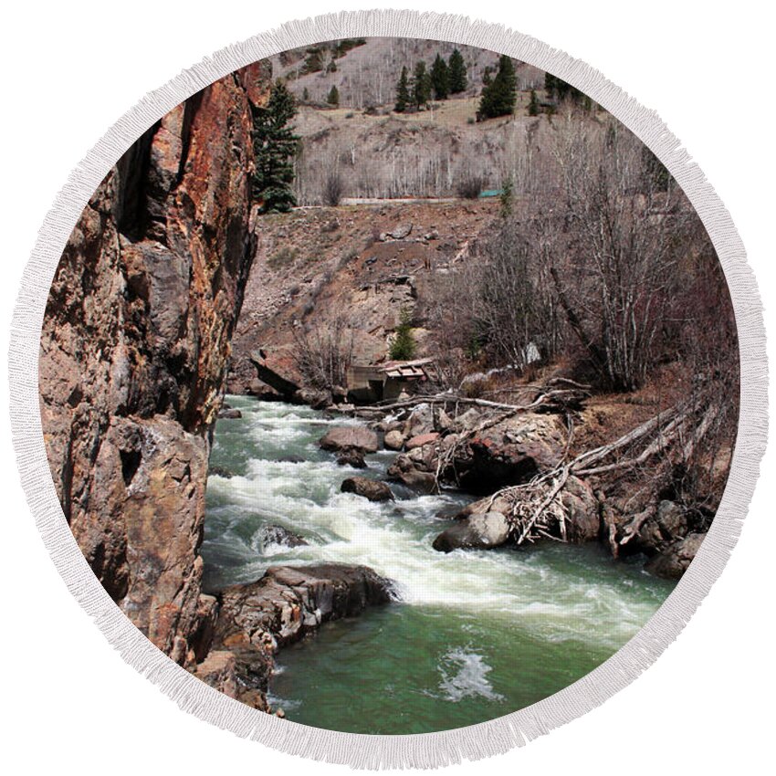 Lake City Round Beach Towel featuring the photograph Buck in the Rapids by Max Mullins