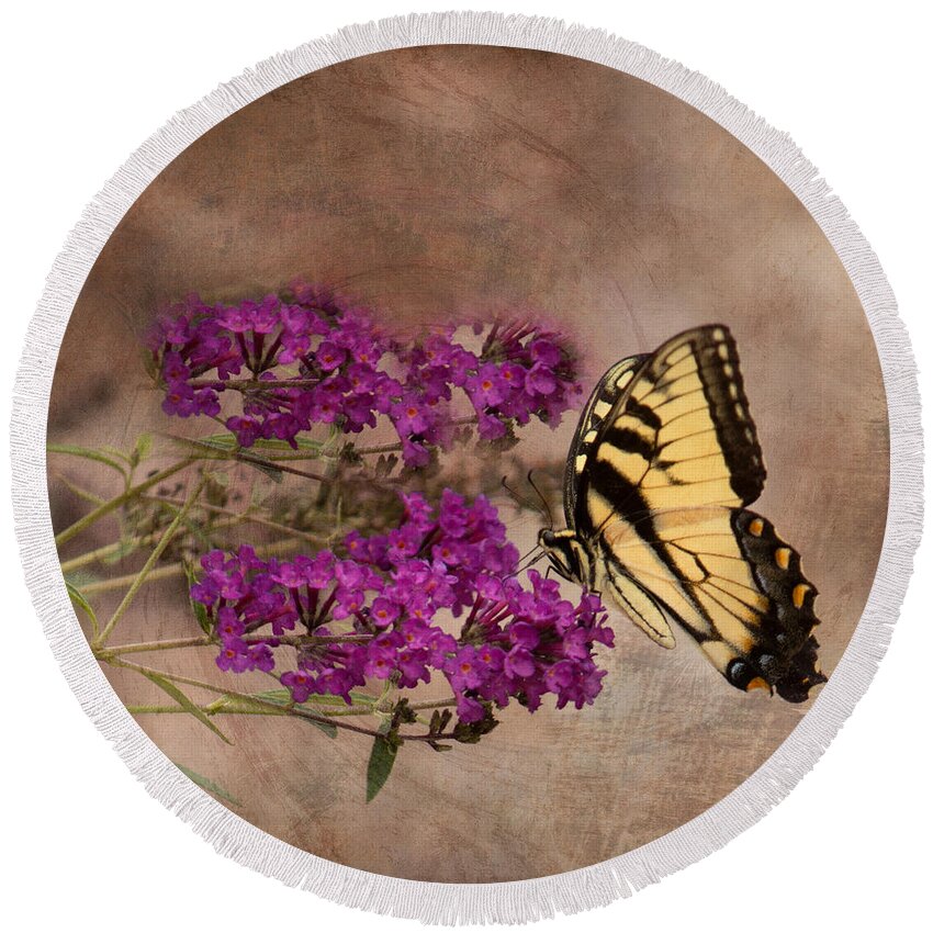 Eastern Tiger Swallowtail Round Beach Towel featuring the photograph Butterfly , Eastern Tiger Swallowtail by Sandra Clark