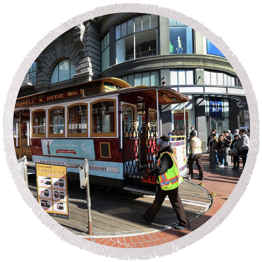 Cable Car Round Beach Towel featuring the photograph Cable Car Union Square stop by Steven Spak