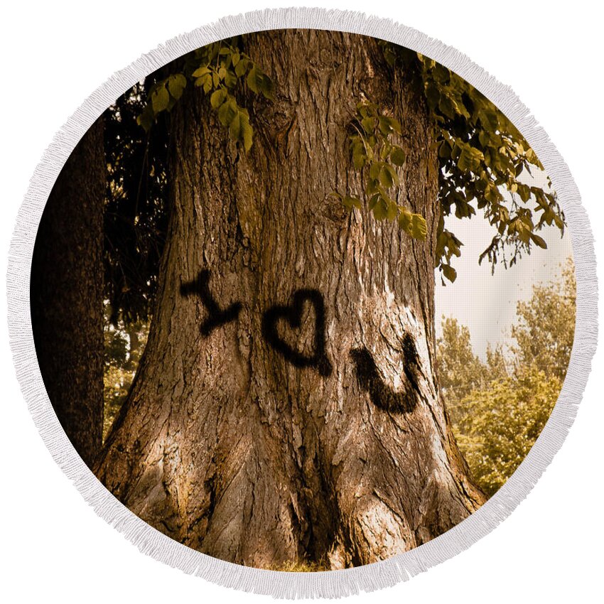 Tree Round Beach Towel featuring the photograph Carve I Love You In That Big White Oak by Trish Tritz