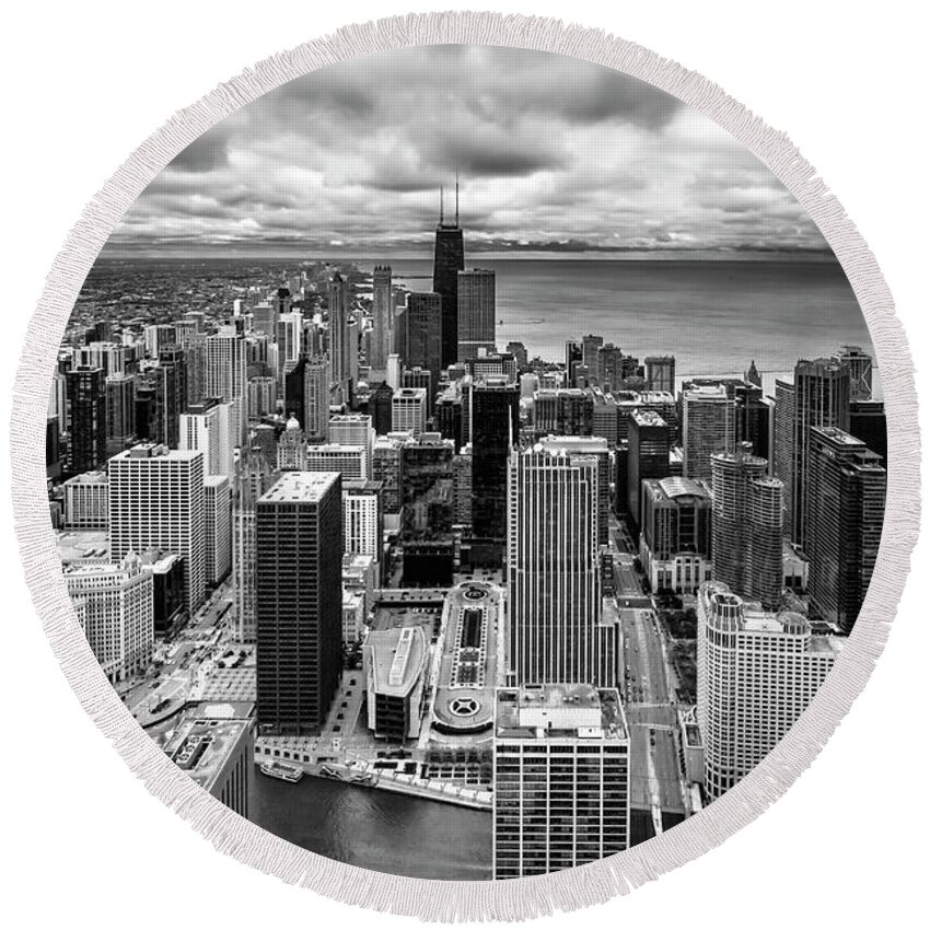 Chicago Round Beach Towel featuring the photograph Chicago from the 70th floor by Sven Brogren