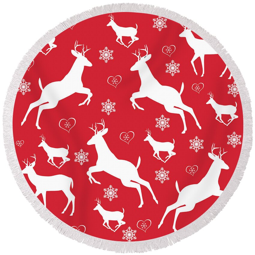 Christmas Pattern Round Beach Towel featuring the digital art Christmas Pattern by Suzanne Carter
