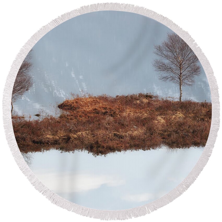 Nature Round Beach Towel featuring the photograph Cluanie island by Grant Glendinning