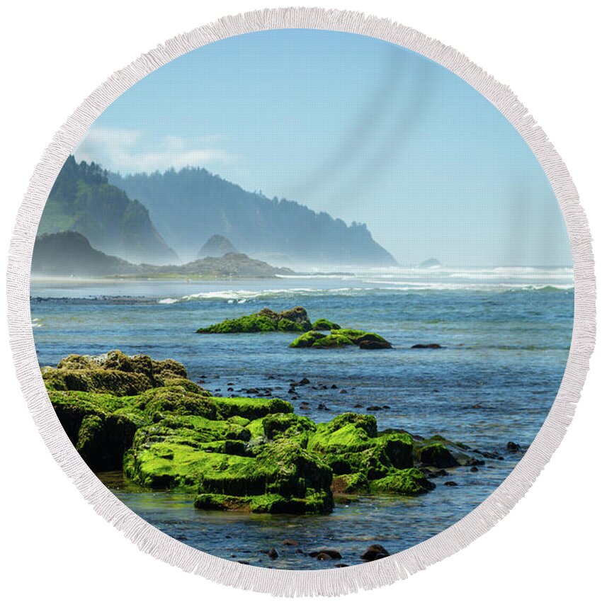 Coast Round Beach Towel featuring the photograph Coastline, Hug Point, Oregon Coast by Aashish Vaidya