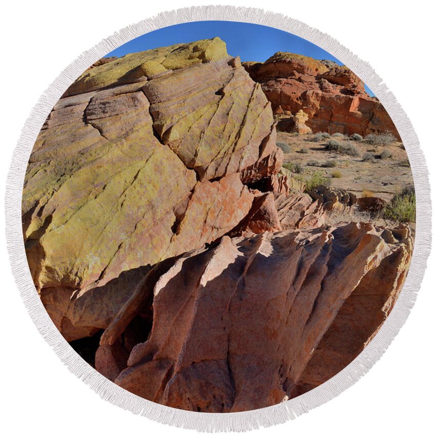 Valley Of Fire State Park Round Beach Towel featuring the photograph Colorful Sandstone in Wash 3 of Valley of Fire by Ray Mathis