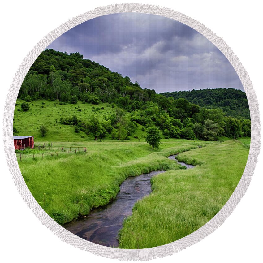  Round Beach Towel featuring the photograph Coon Valley by Dan Hefle