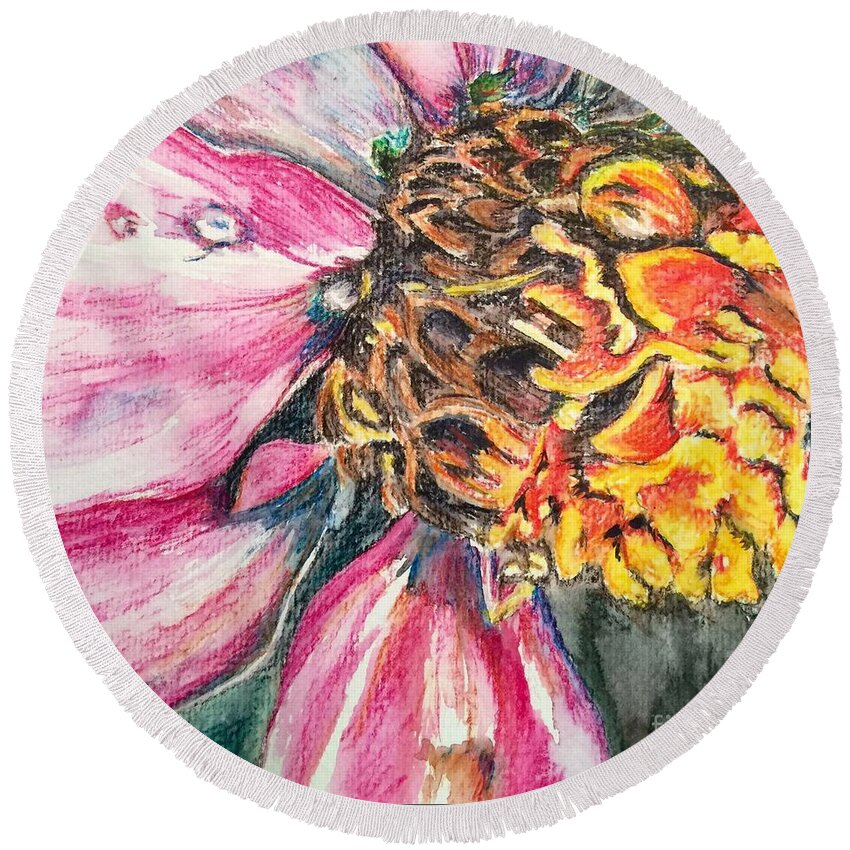 Macro Round Beach Towel featuring the drawing Crazy Top by Vonda Lawson-Rosa