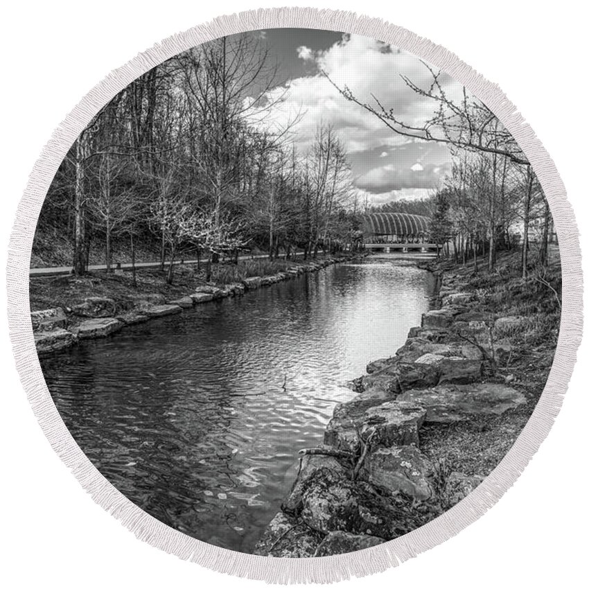 Crystal Bridges Museum Of American Art Round Beach Towel featuring the photograph Crystal Bridges Museum River Trail - Bentonville Arkansas BW by Gregory Ballos