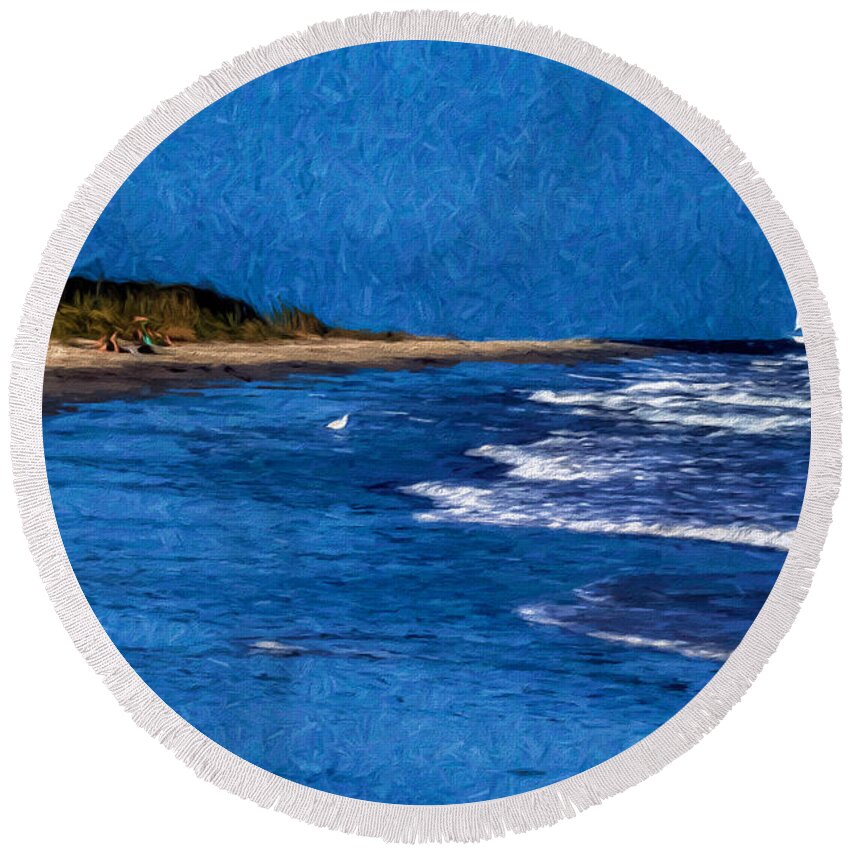 Grandview Round Beach Towel featuring the photograph Day at the Beach by Jerry Gammon