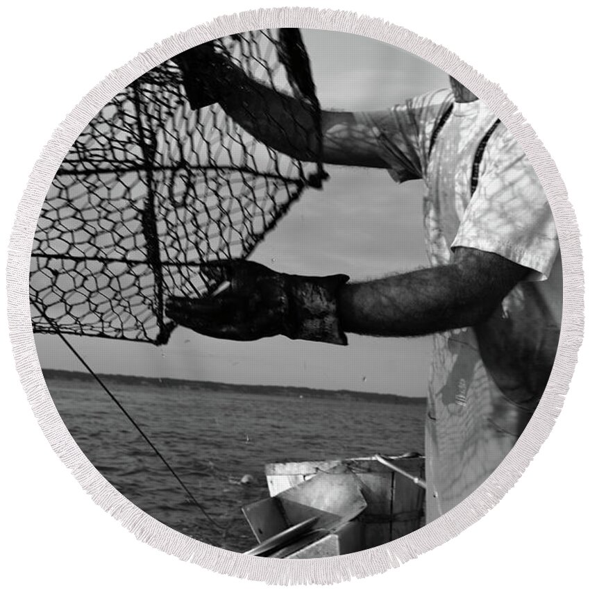 Crabs Round Beach Towel featuring the photograph Day on the water by La Dolce Vita