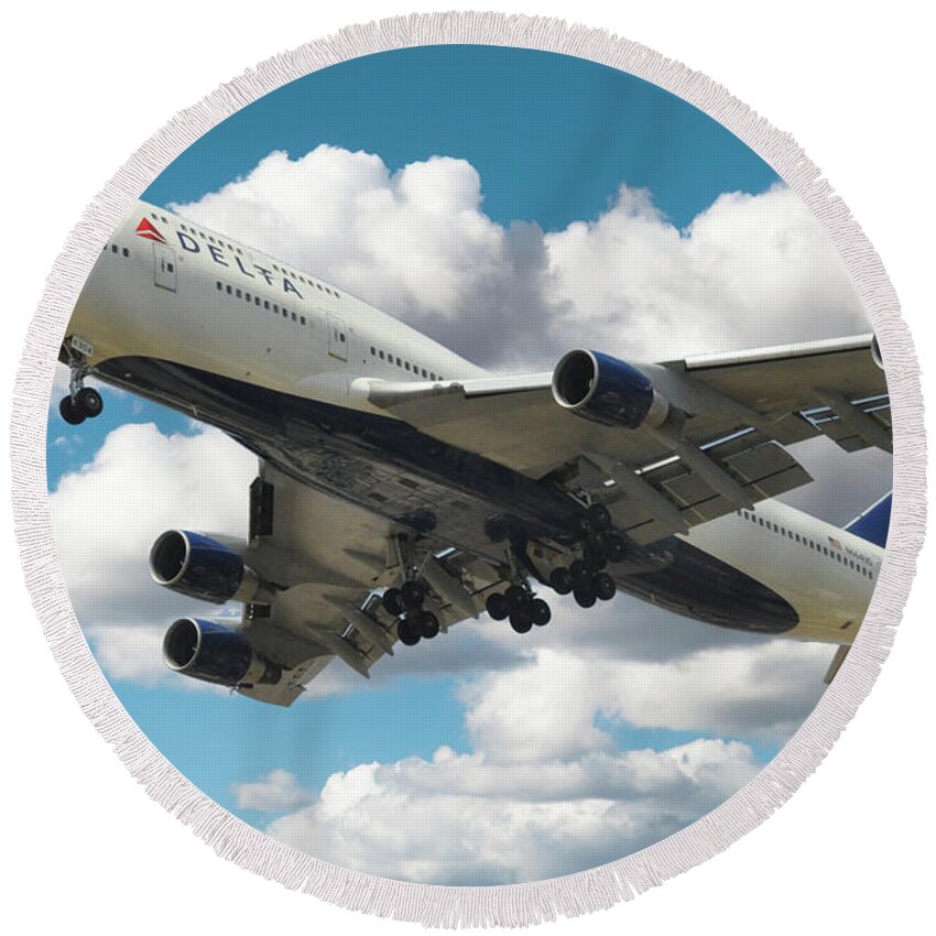 Boeing Round Beach Towel featuring the digital art Delta Airlines Boeing 747 by Airpower Art