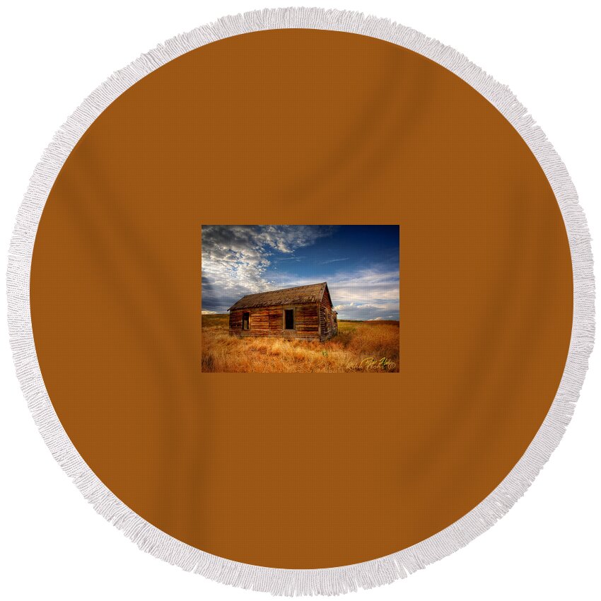 Wyoming Round Beach Towel featuring the photograph Deserted near Spotted horse by Rikk Flohr