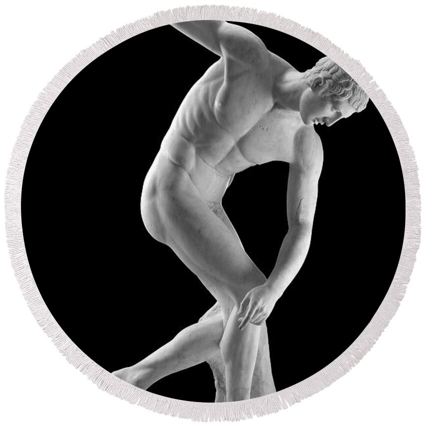 Discobolus Round Beach Towel featuring the photograph Discobolus of Myron Discus Thrower Statue by Kathy Anselmo