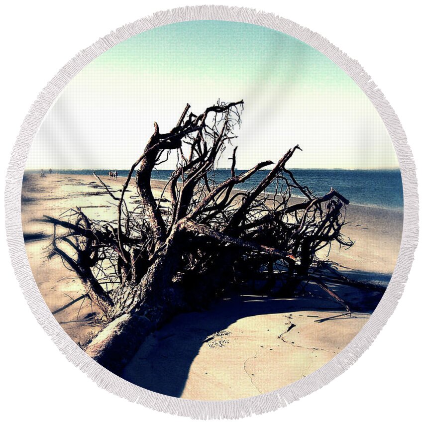 Hilton Head Island Round Beach Towel featuring the digital art Driftwood At Low Tide by Phil Perkins