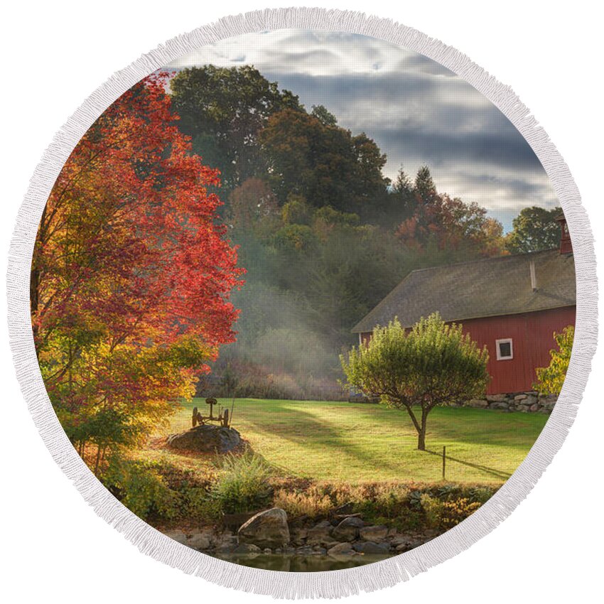 Rural America Round Beach Towel featuring the photograph Early Autumn Morning by Bill Wakeley