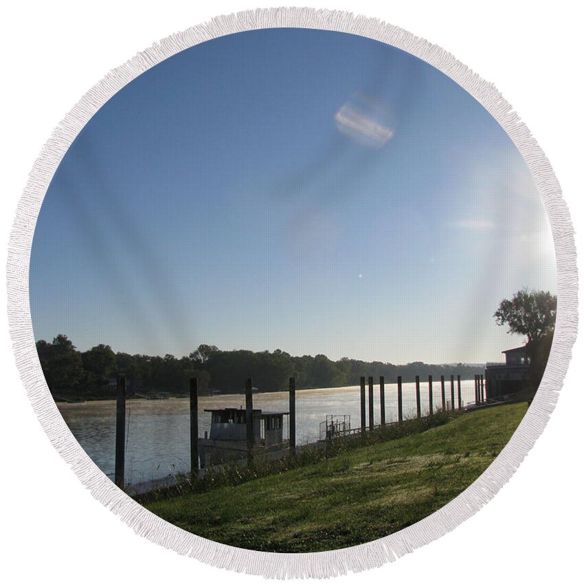River Round Beach Towel featuring the photograph Early Morning on the Savannah River by Donna Brown